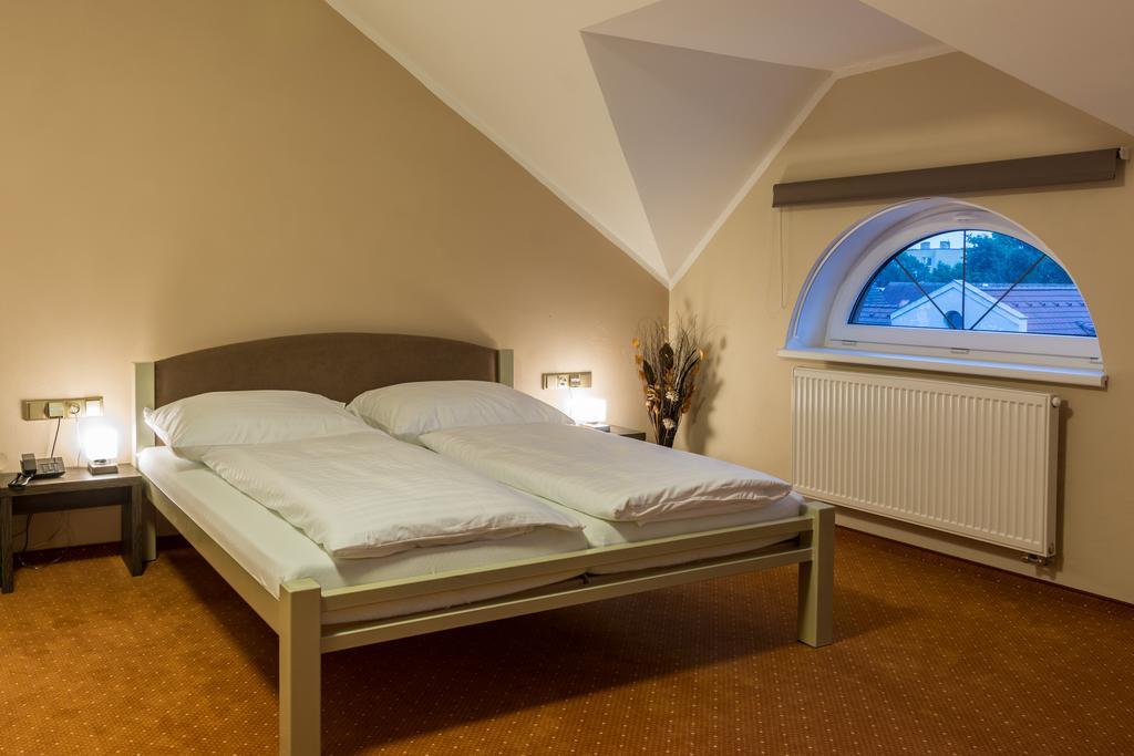 Hotel Luznice Planá nad Lužnicí Extérieur photo